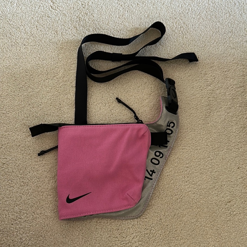 Nike Utility Crossbody